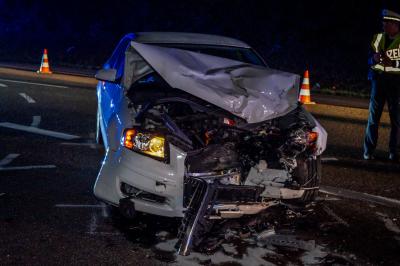 Mundelsheim: Schwerer Verkehrsunfall auf der L1115 - Drei Verletzte, darunter zwei Polizisten auf dem Nachhauseweg